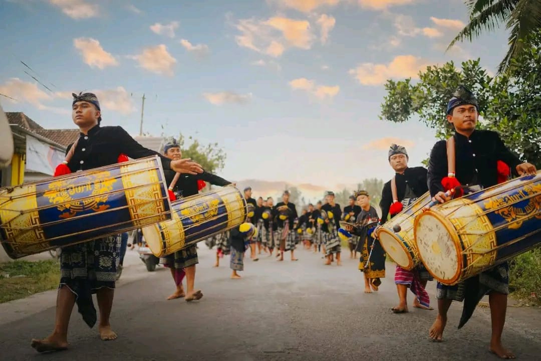 gambar Rangkai Emas Gadang Bumbang Jurit